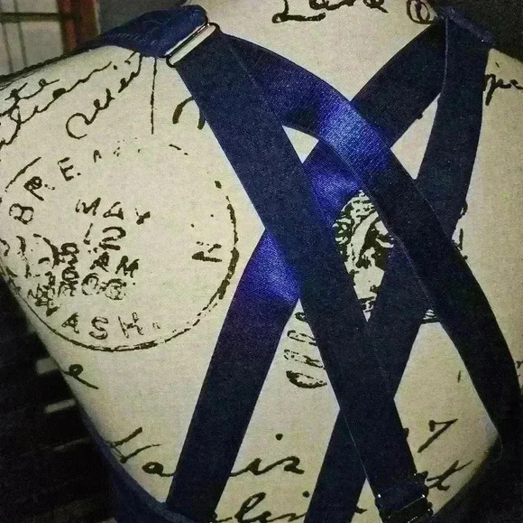 Fabletics Womans Sports Bra - Picture 8 of 12